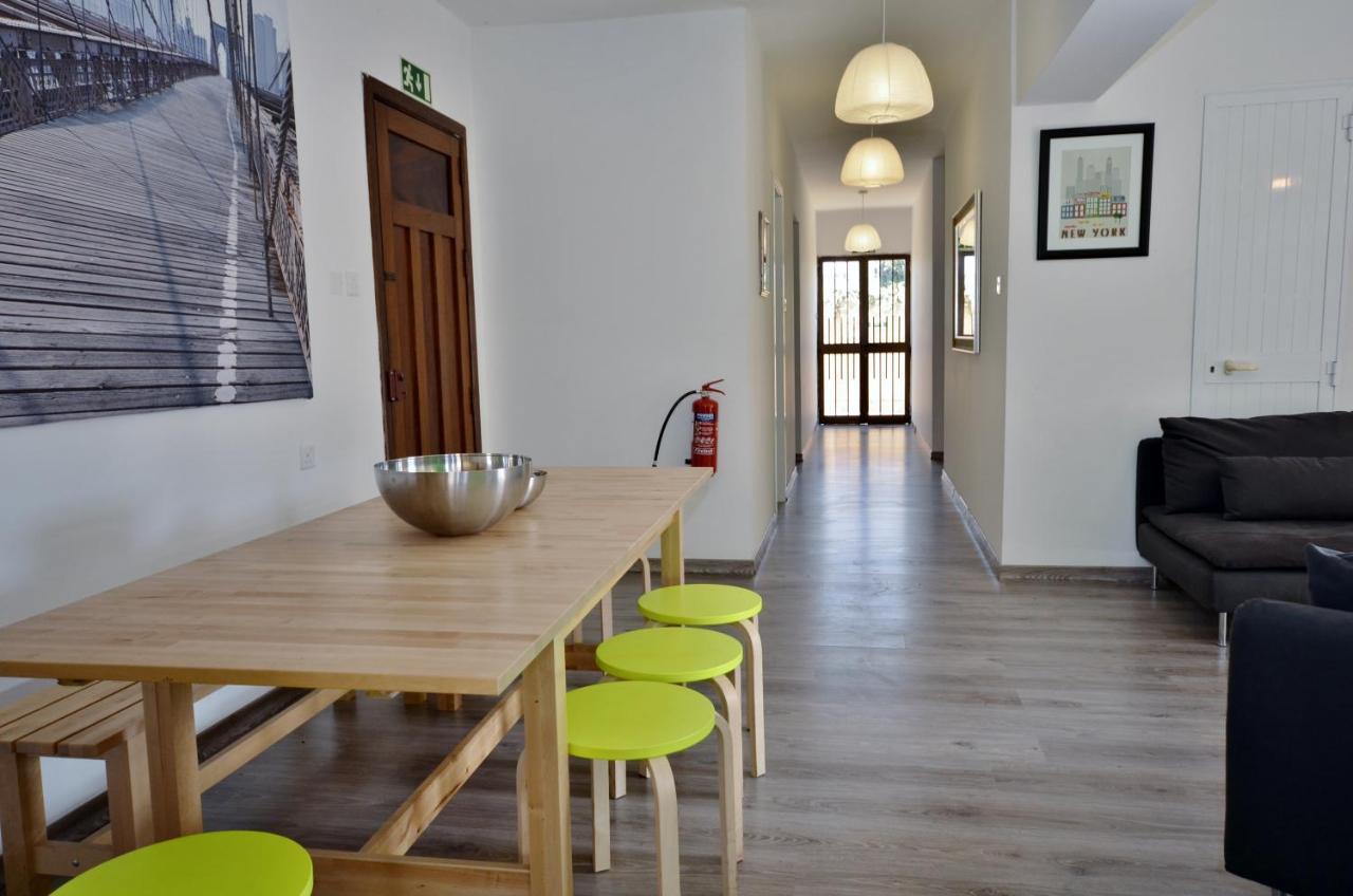 Апартаменты Light And Bright St Julians Central 1 Сент Джулианс Экстерьер фото